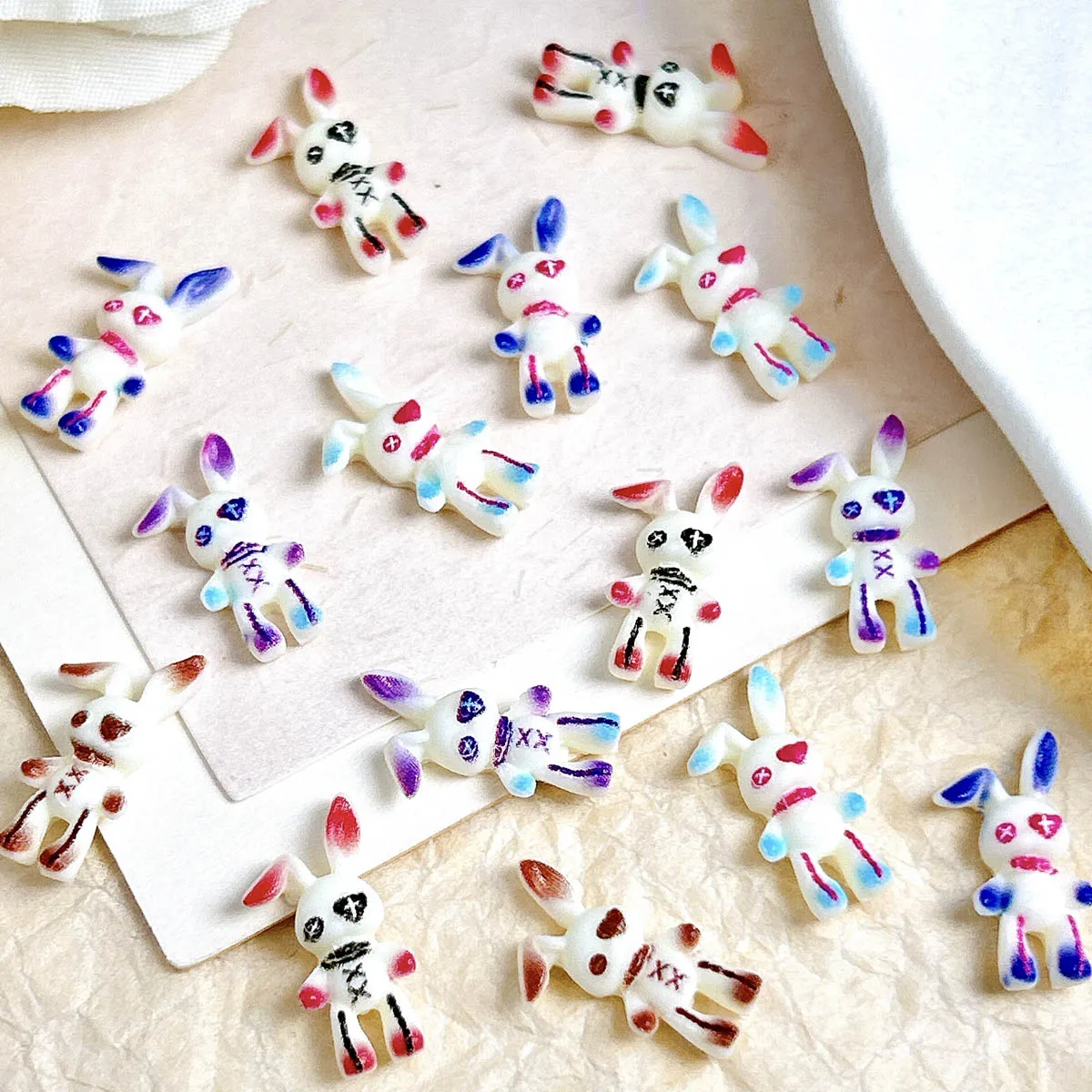 30PCS Neue Kreative Herz Kreuz Augen kreise Nagel Charms 3D Lustige Cartoon Lange Ohren Kaninchen Nail art Dekorationen für DIY Nagel Sets