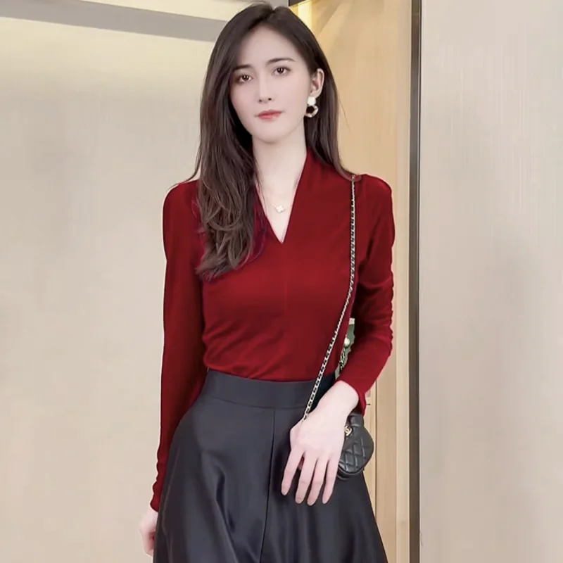 Fashion elegant V-neck long sleeve Velour shirts Korean streetwear Women slim velvet blouse Plus size Autumn Basic vintage Tops view 2