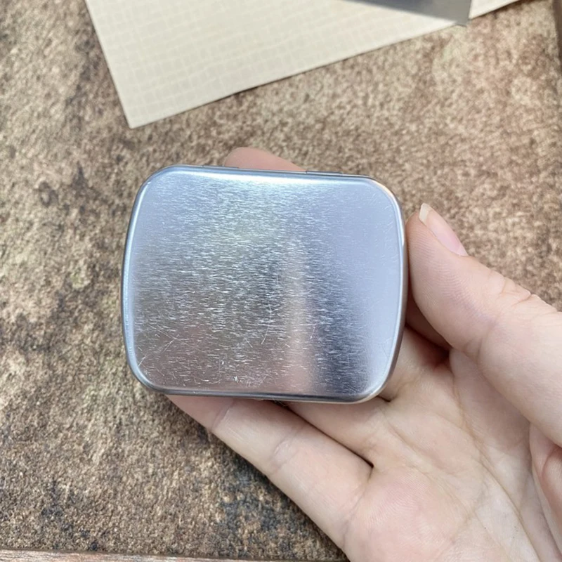 Empty Watercolor Palette Portable Plastic Multi-function Painting Box    Empty Watercolor Paint Dispenser Iron Box