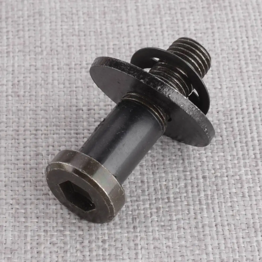 90570ZP50A 90570-EA800 Rear Tailgate Striker Pin Bolt Black Fit For Nissan Frontier 2005-2021 Navara D40 2009-2010