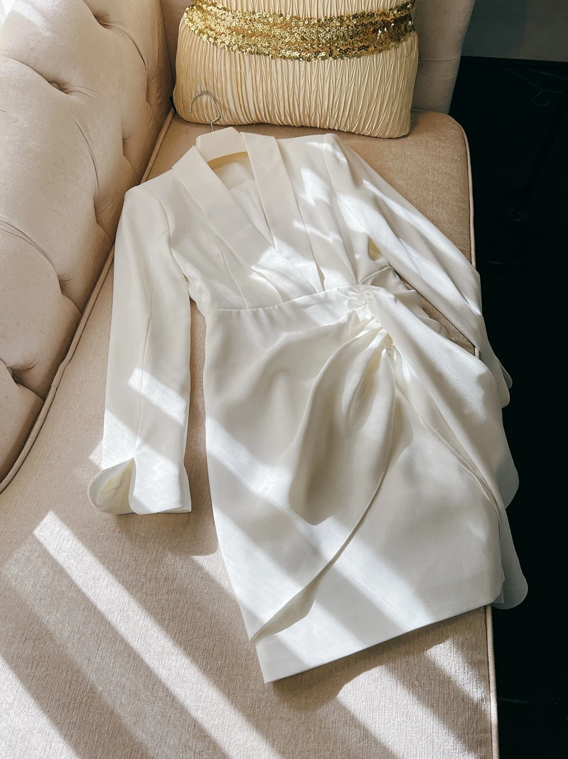 

White High Waist ort Skirt Suit Collar Dr Women's Ele Aosphere Small Brand Design Sense Waist Inward Irregular Dr