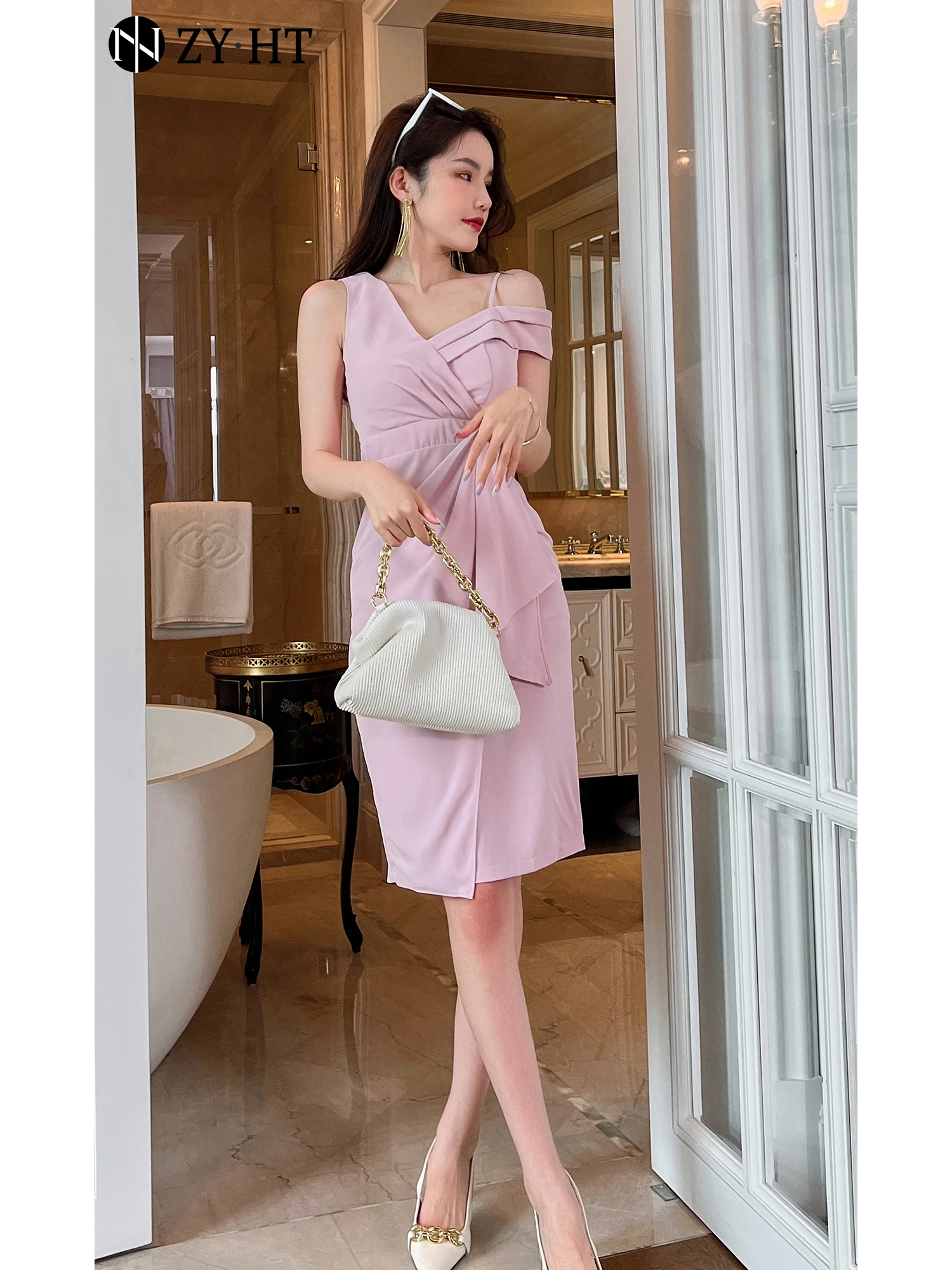

New summer women's clothing gentle temperament V-neck off-shoulder slim pleated pink hip dress