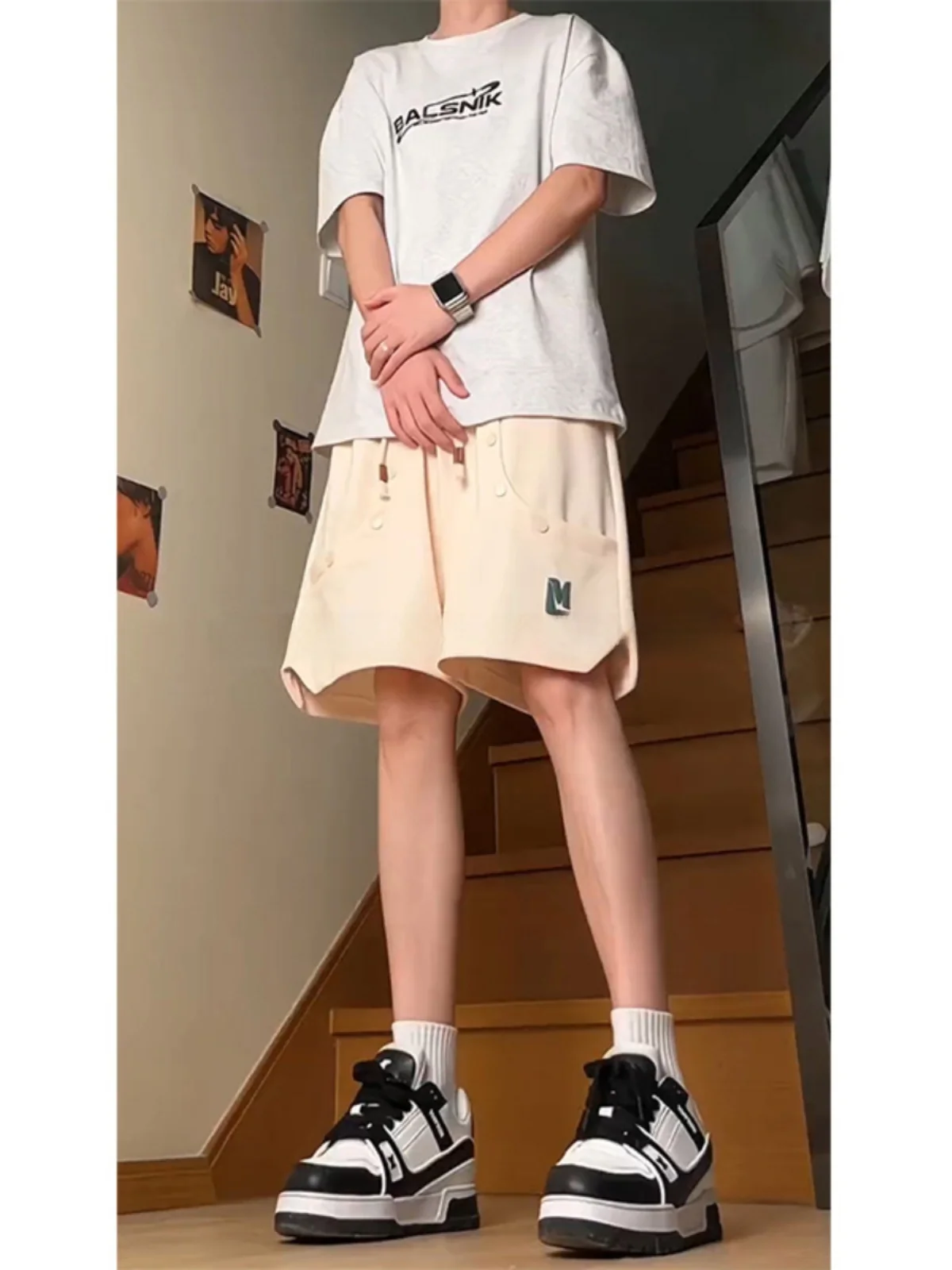 

Дышащие тонкие летние спортивные шорты до колена для мальчиков-подростков из полиэстера свободного кроя