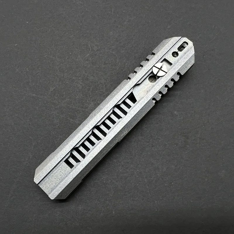 EDC Titanium Alloy Comb EDC Super Light Titanium Comb Hair Cutting Portable EDC Outdoor Small Accessories Tools