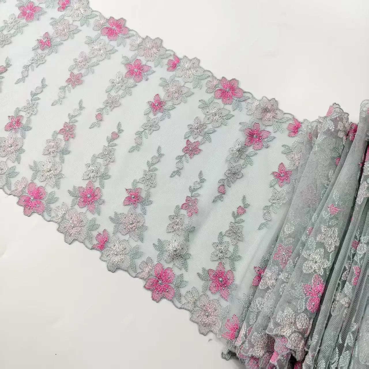 ピンク色の花柄刺繍レース、diy用、手作りアクセサリー、幅24cm