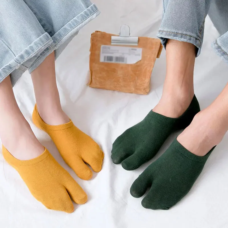 Chaussettes à deux doigts en coton, Style japonais, pour Couple, respirantes, antidérapantes, invisibles, basses, bateau