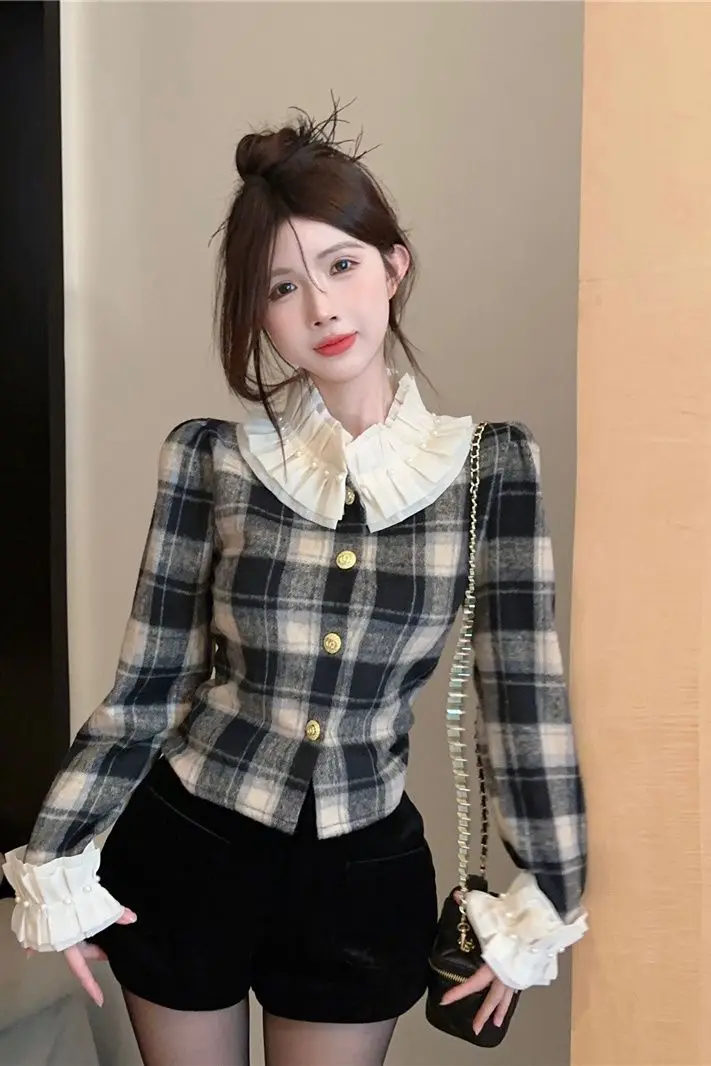 

Vintage Plaid Doll Collar Shirt for Women French Style Short Jacket Sweet Rich Girl Aesthetic Long Sleeve Fashionable Outerwear