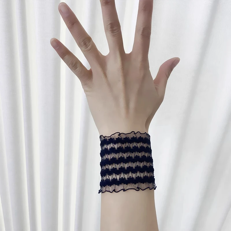 Shirt Sleeve Fixer Hand Sleeve Wrist Ornament for Men and Women Elastic Sleeve Tightener Adjustable Arm Band Accessories