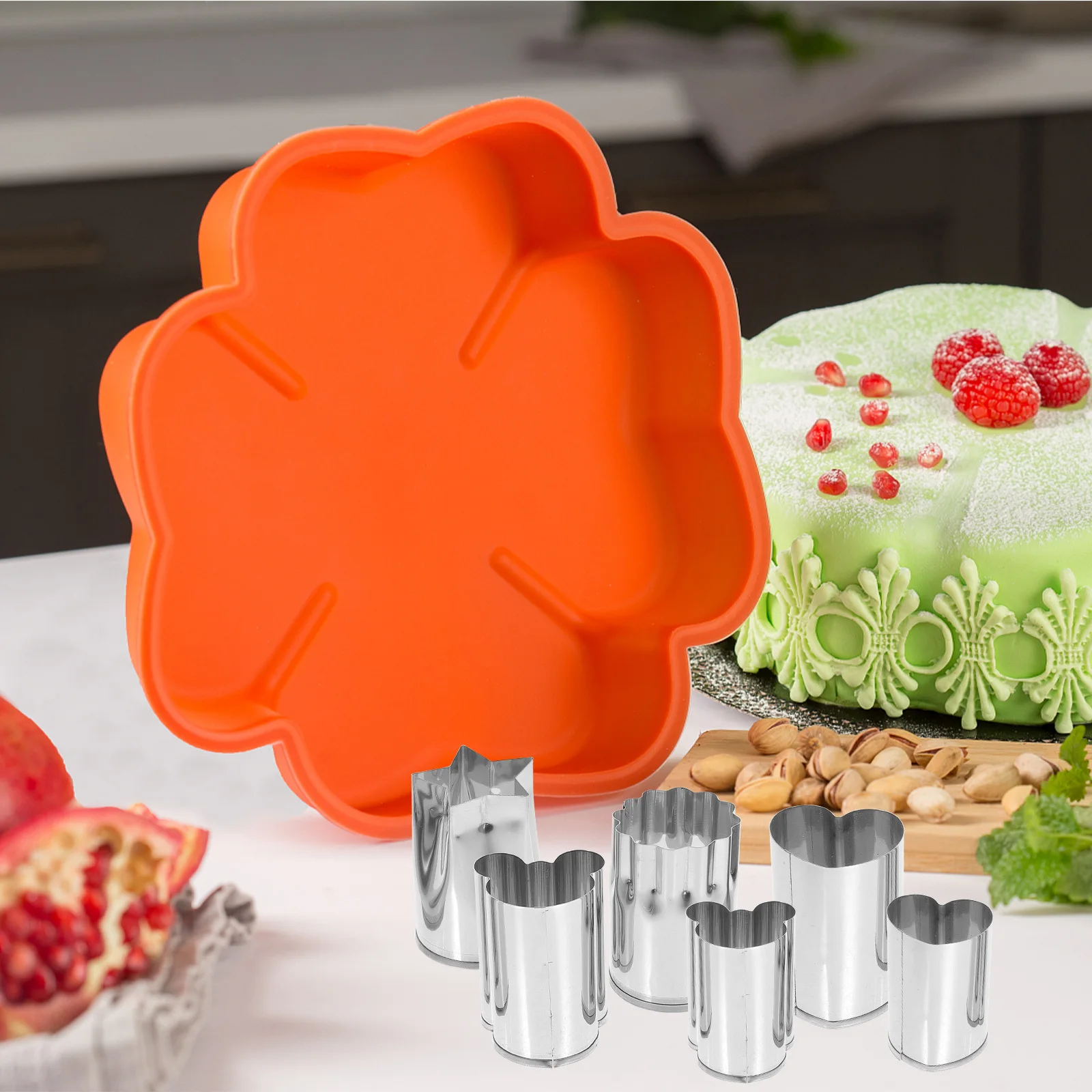 

8Pcs Stainless Steel Baking Mould Set Home Biscuit Mould for Valentine's Day Bridal Shower Cake Decorating Tools