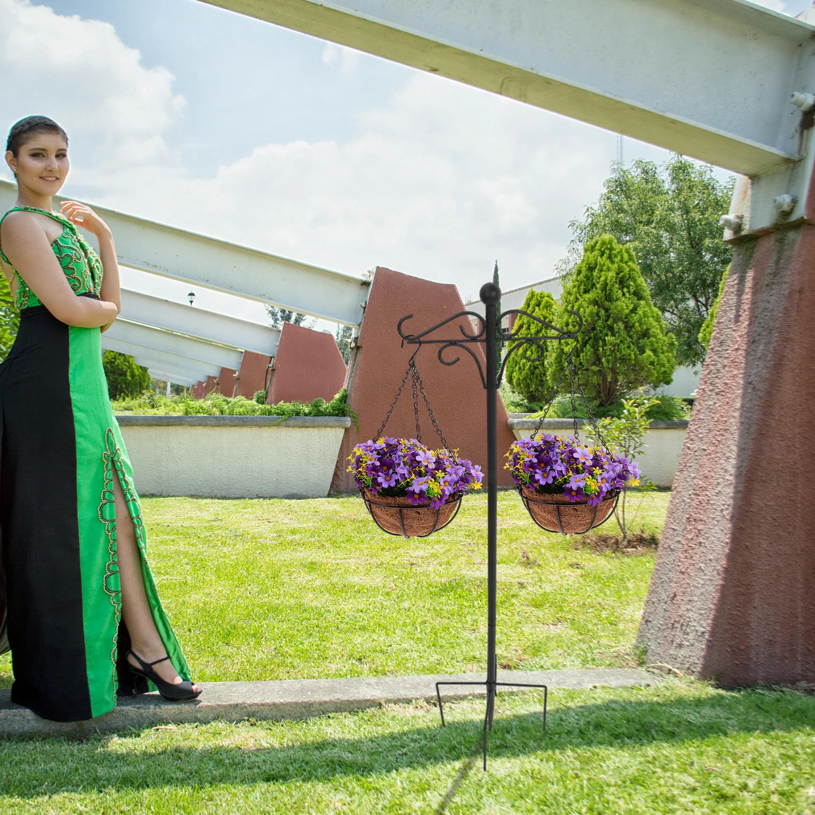 

46Inch Metal Garden Hanger Black Heavy Duty Shepherds Hook For Outdoor Bird Feeder Plant Baskets Solar Light Decor Flag Pole