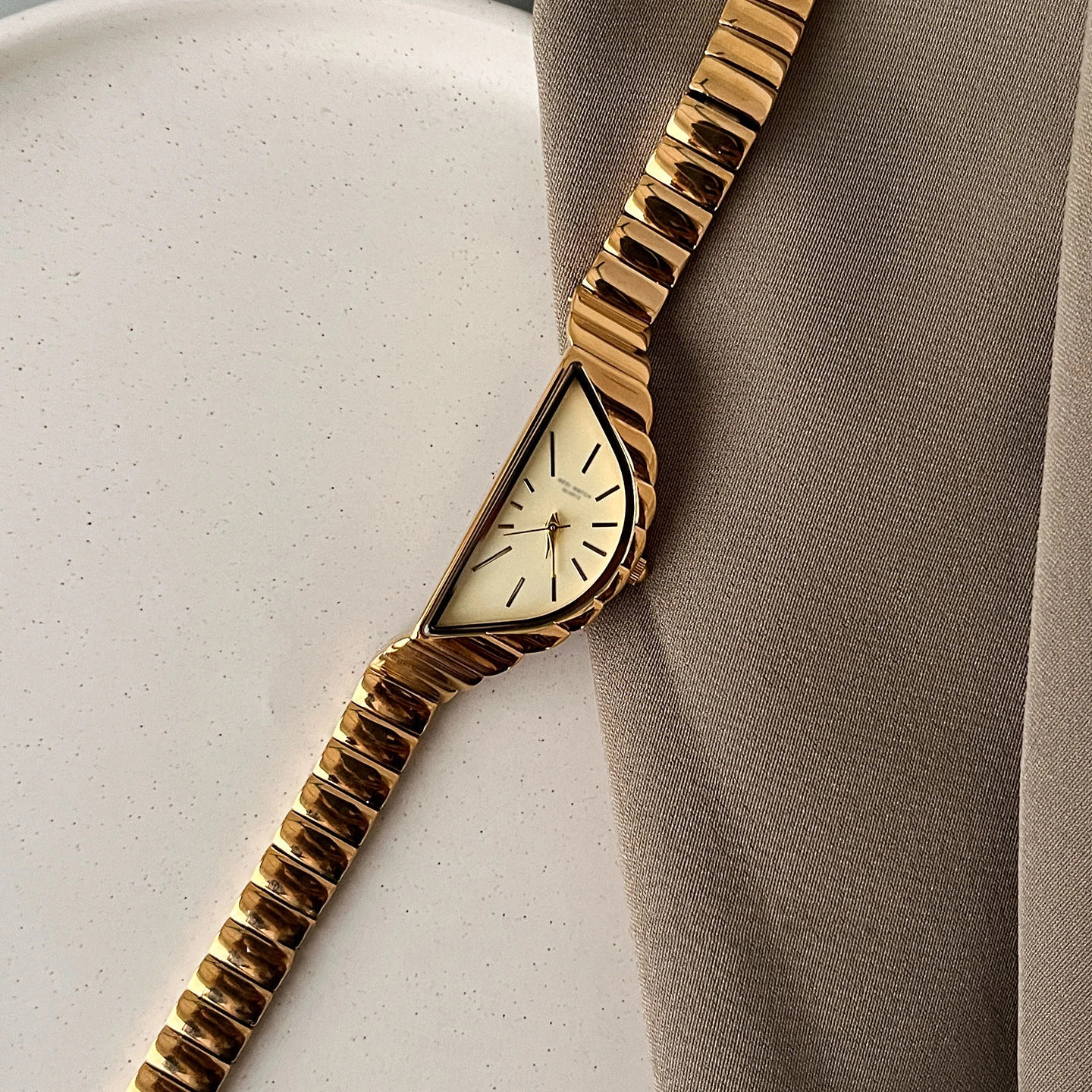 Nowe modne zegarki damskie z k – Analog Quartz Watch recenzja i cena