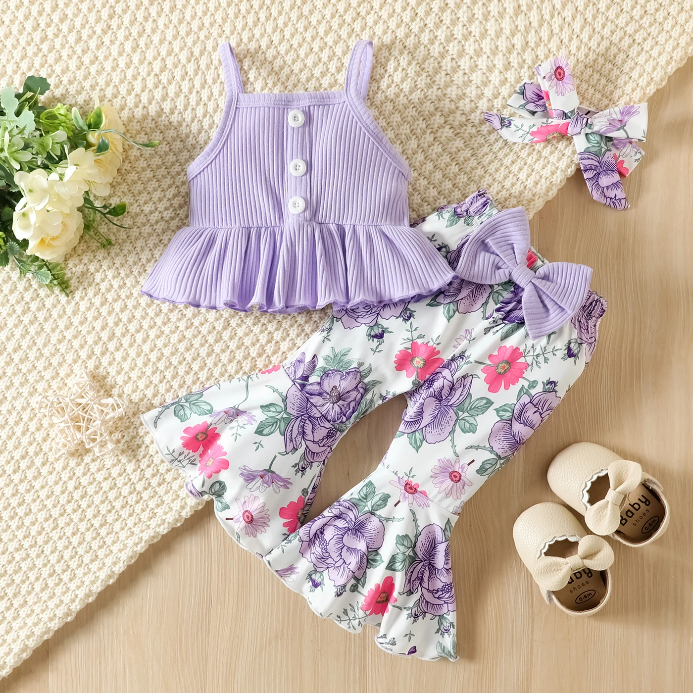 

PatPat 3pcs Baby Girl 95% Cotton Ribbed Ruffle Hem Cami Top and Bow Front Floral Print Flared Pants & Headband Set