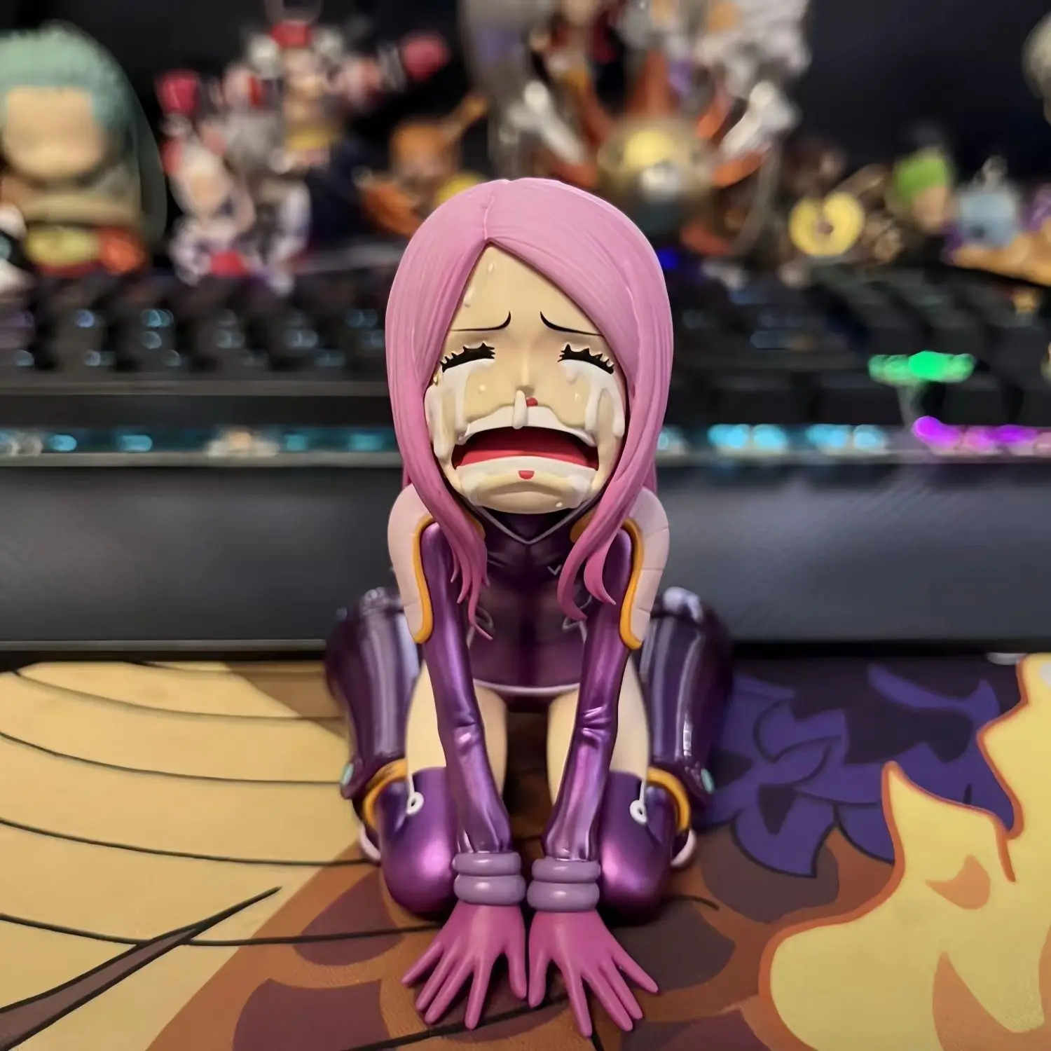 

9cm Anime One Piece Figures Gk Crying Jewelry Bonney Action Figures Pvc Egg Tip Island Series Collection Model Toys Doll Gifts