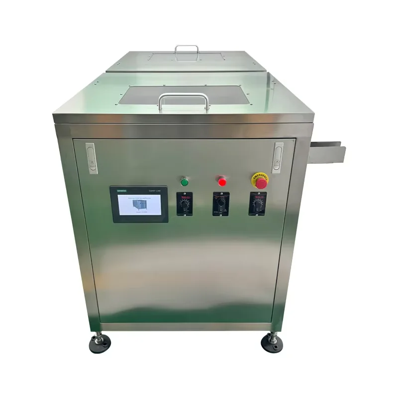 Small Round Plastic Bottle Vial Feeding to Conveyor Unscrambler, Bottle Sorting System for Bottling Packing Line