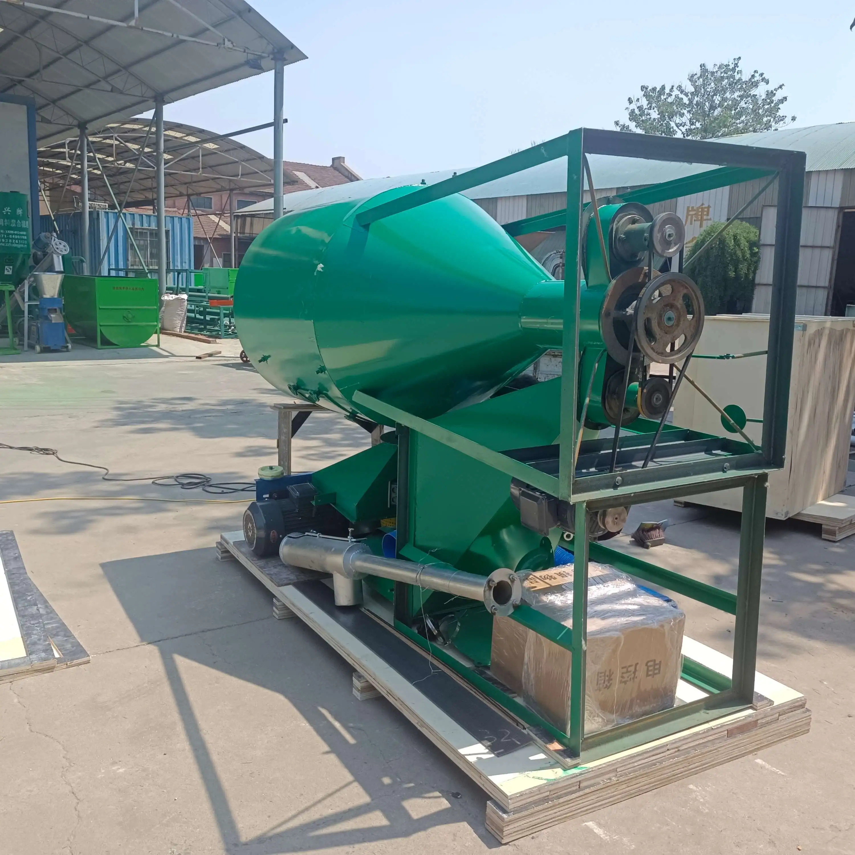 Cow chicken horse cattle feed mill equipment  Poultry Feed grinder and Mixer Feed crushing Machine