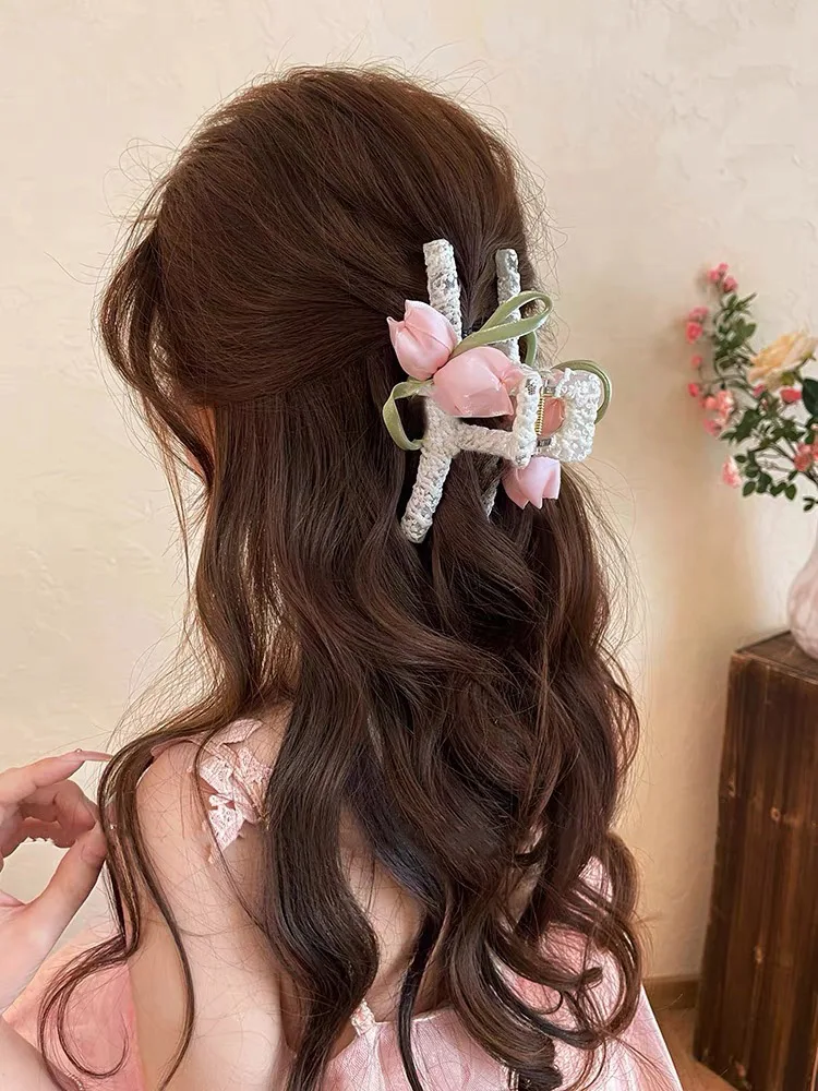 

1pc Fashion Sweet Tulip Hair Claw For Women Cute Elegant Small Fresh Flower Shark Clip Exquisite Girls Hairpin Hair Accessories