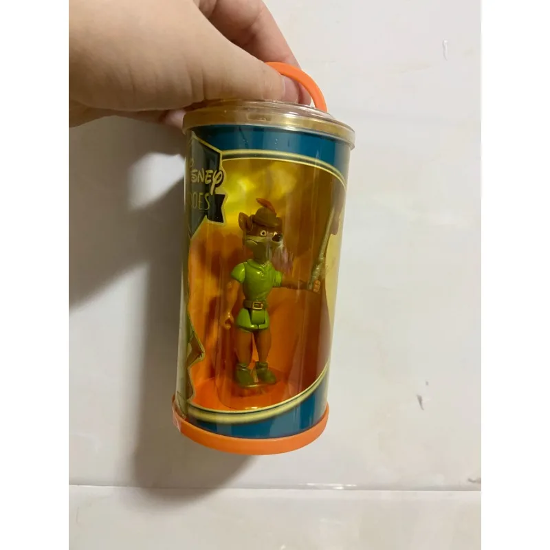 شخصية روبن هود من سلسلة الثعلب المتحركة في العصور الوسطى هي تمثال نادر قابل للجمع