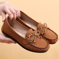 Beijing Ladies Flat Bottom Comfortable Soft Sole Slip-On Casual Anti-Slip Spring Autumn Cotton Fabric round Toe Mom Shoes