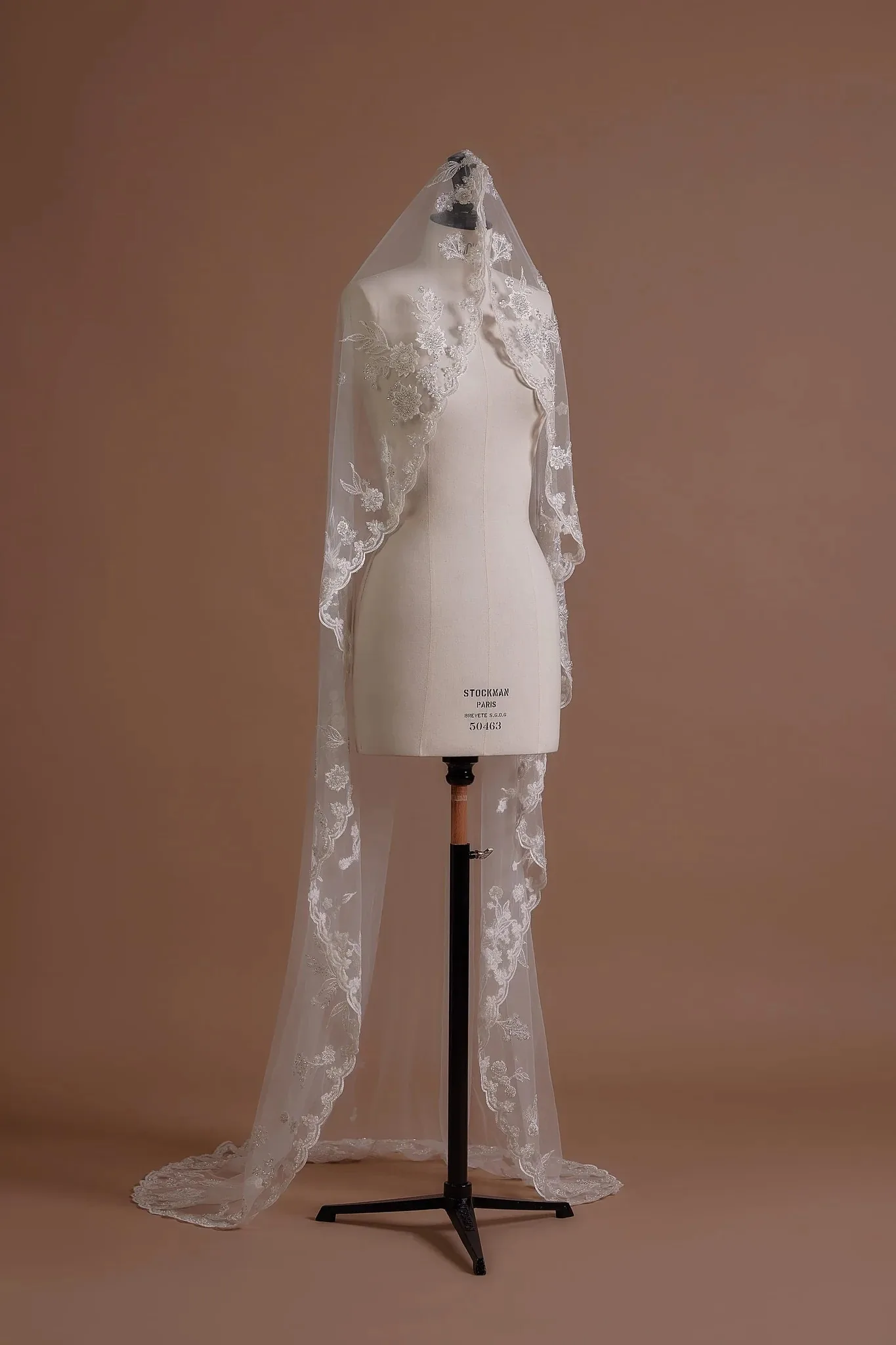 

Романтическая свадебная фата из тюля с цветочной вышивкой, однослойная фата с кружевной отделкой, аксессуары для невесты, Vestido De Novia, на заказ