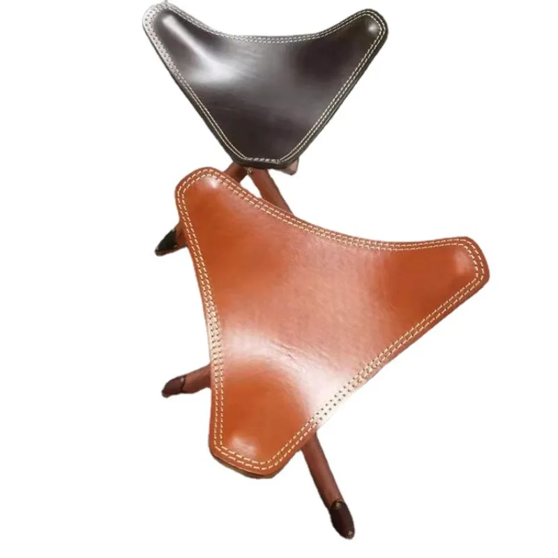 

Vegetable tanned leather household solid wood pony folding stool, outdoor convenient cowhide folding fishing chair