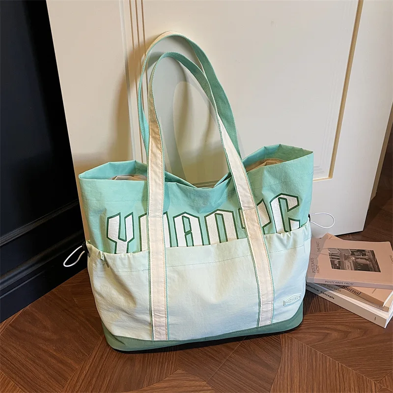 

Модная корейская сумка-тоут для женщин: вместительная наплечная сумка, минималистичная, для повседневного использования, расслабленный и стильный дизайн, сумка для хранения вещей в стиле Lazy Style