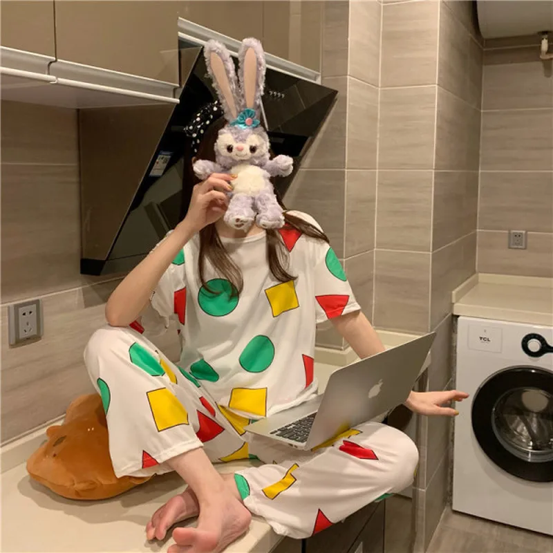 جديد بيجامة سين تشان رجل بيجامة شينشان القطن الصيف مجموعات قصيرة بيجامة يابانية للأزواج رجل وامرأة ملابس خاصة 2024