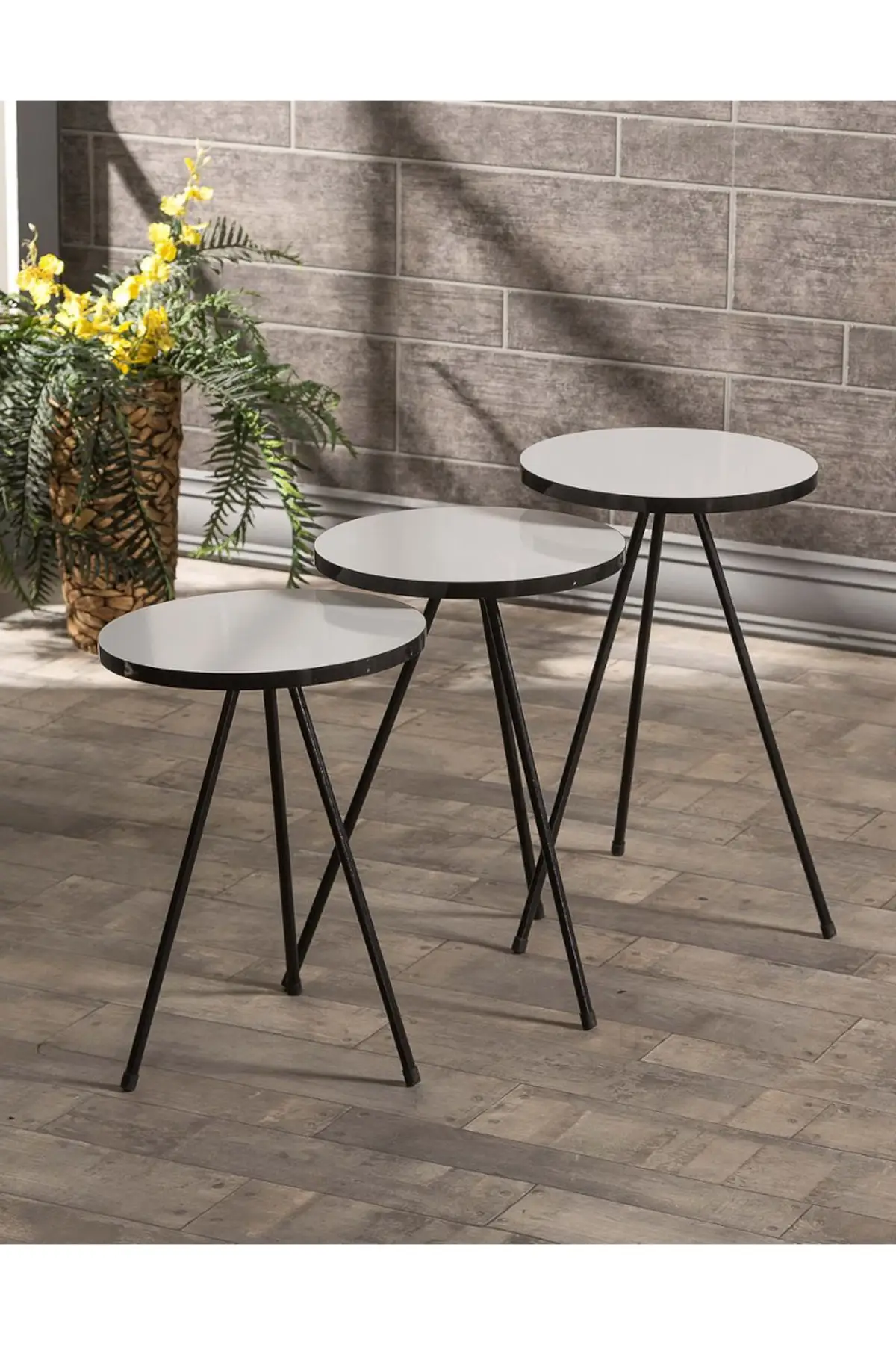 Zigon Coffee Table 3 Pcs Metal Toe Black White