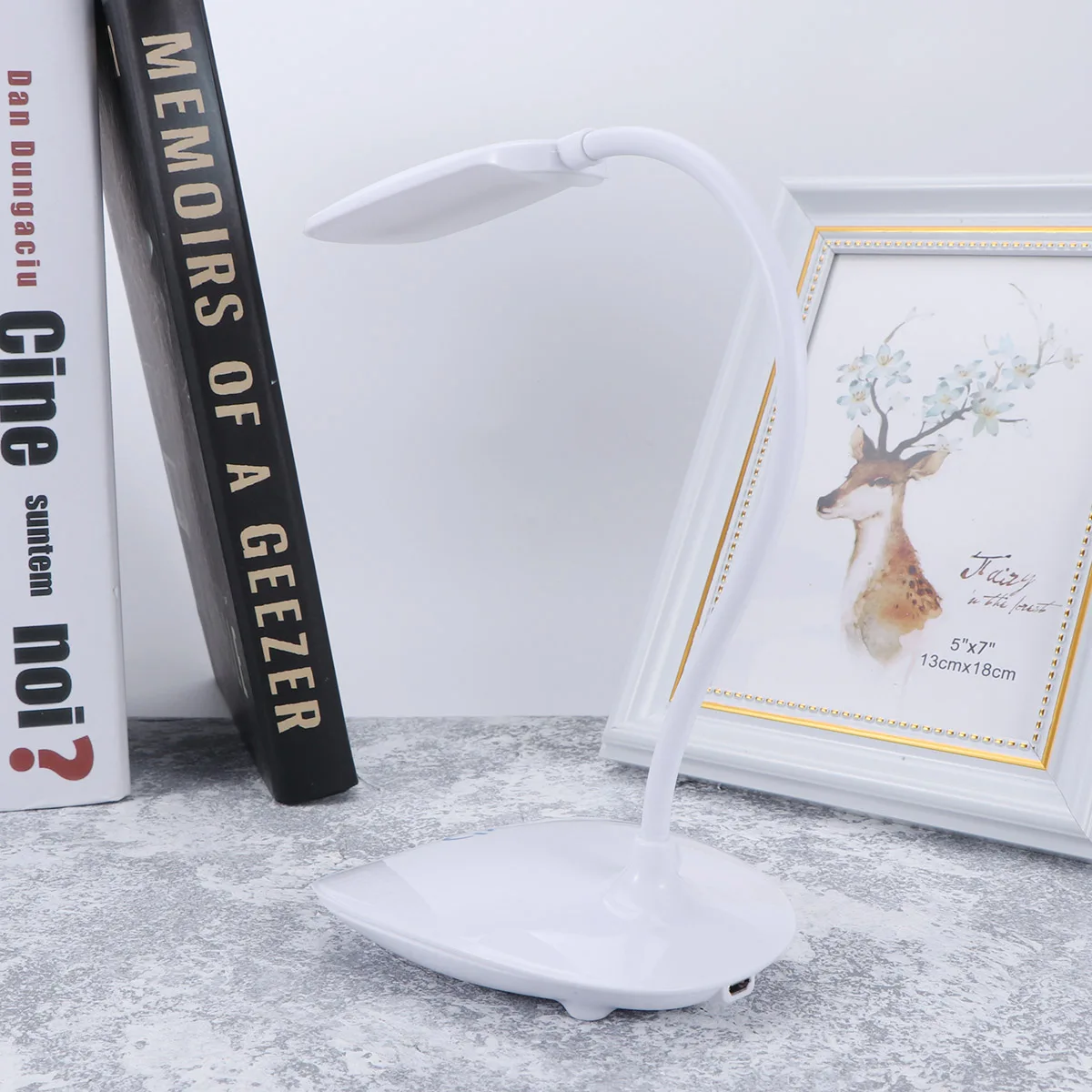 

LED Reading Touch Control Eye Protection Table Lamp 3 Modes Night Light Study Lamp Cordless Bedroom White Desk