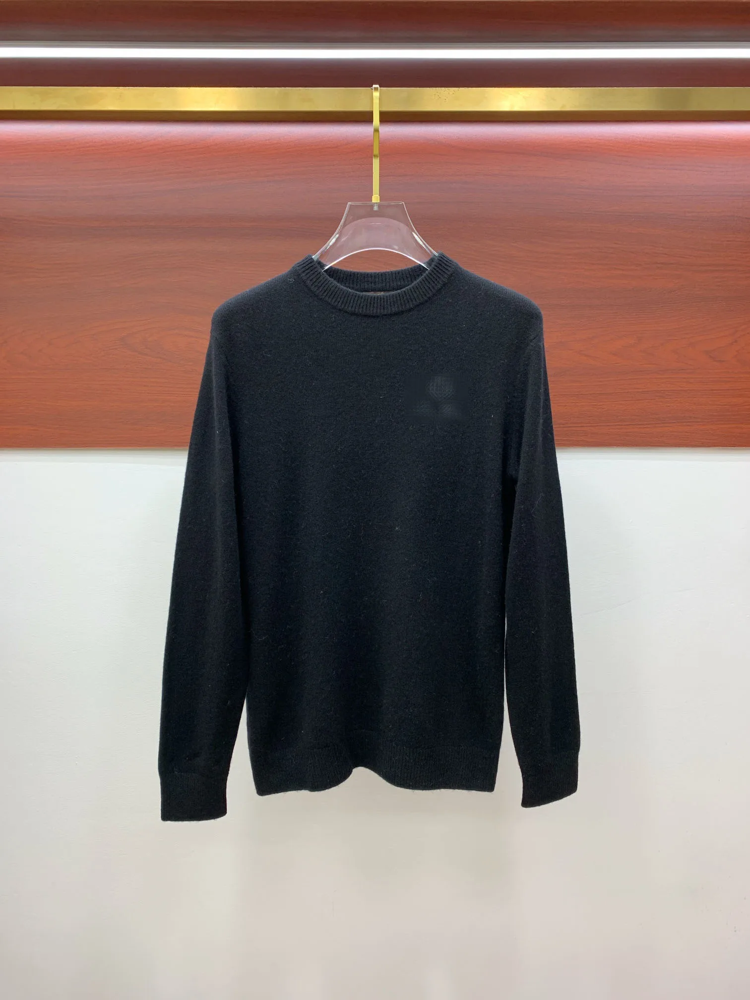 2025 DIKU   Men's boutique new round neck wool sweater. The wool fabric feels soft and sticky, and the material M-XXXL is very w