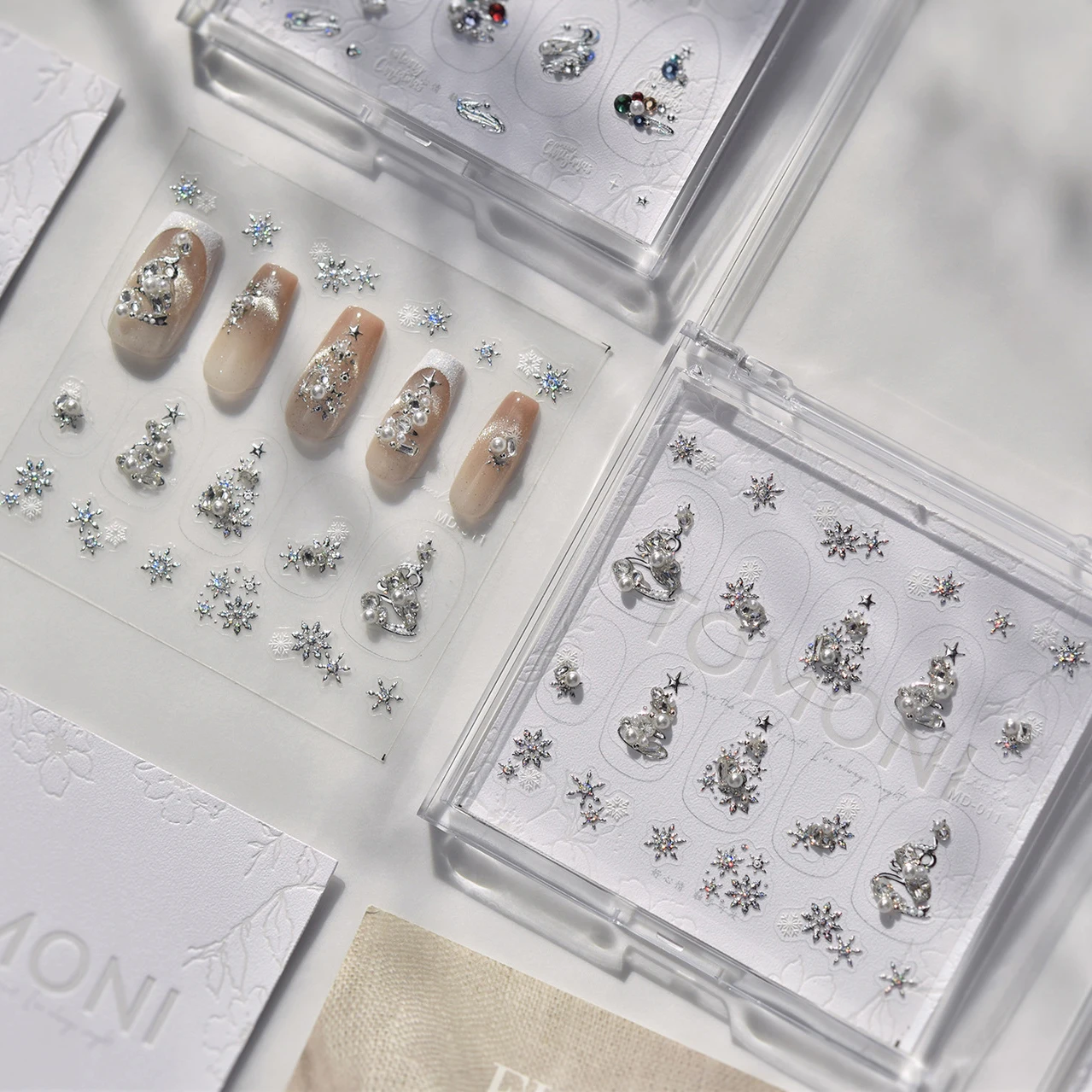 

Shiny Christmas Tree Colorful Rhinestone Snowflake Garland Wreath Bell Pearl DIY Nail Decorations Accessories Manicure Supplies