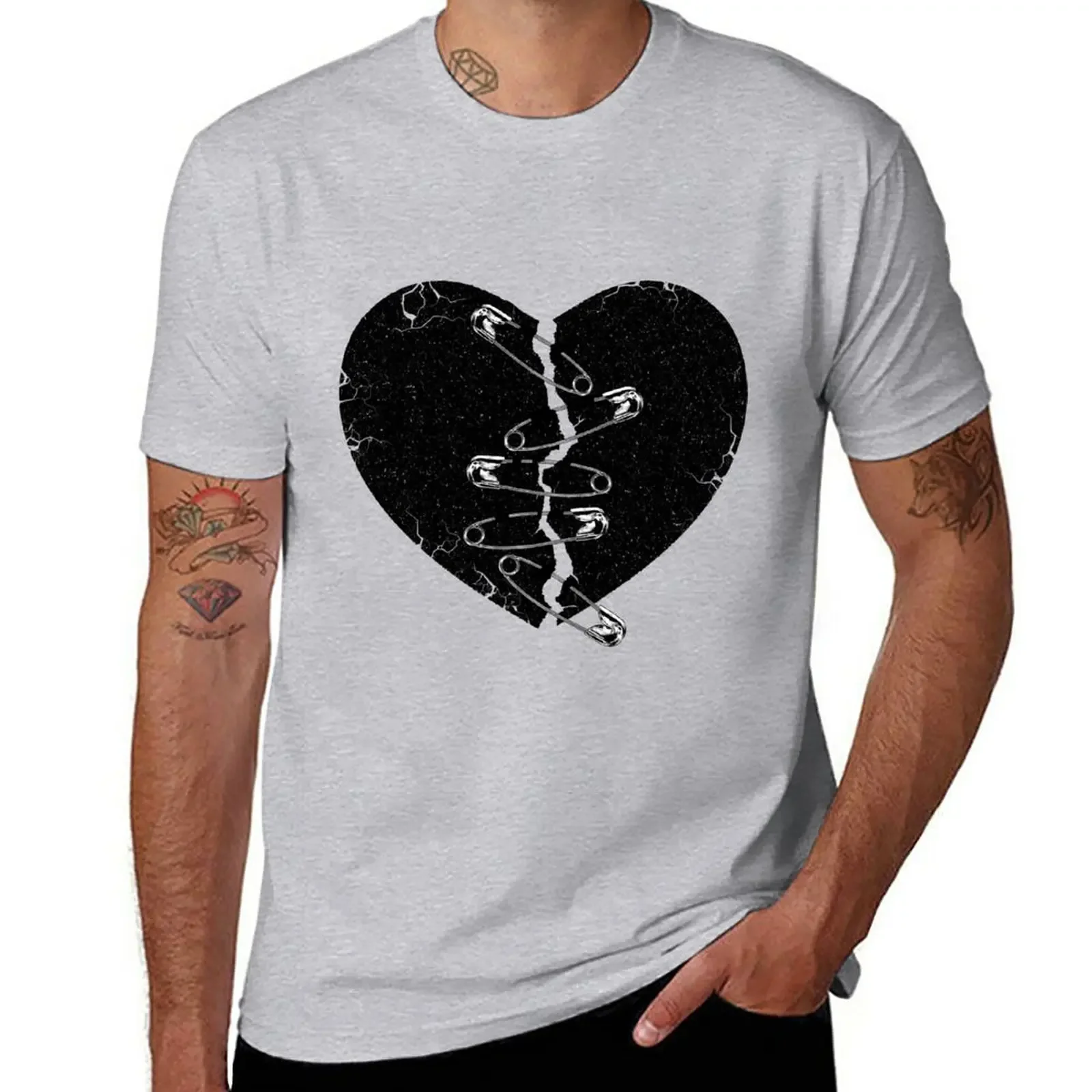 New Torn Heart stapled with safety pins T-Shirt summer clothes shirts graphic tees Short sleeve tee men