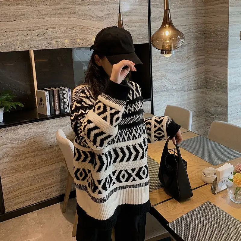 

Vintage Contrasting Colors Sweaters Autumn Winter Round Neck Female Clothing Korean Patchwork Long Sleeve Casual Knitted Jumpers