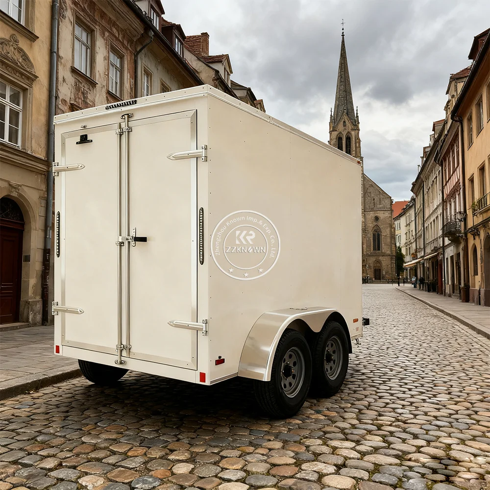 Mała, mobilna, australijska, standardowa, dostosowana do indywidualnych potrzeb, przyczepa chłodnicza do przechowywania żywności.