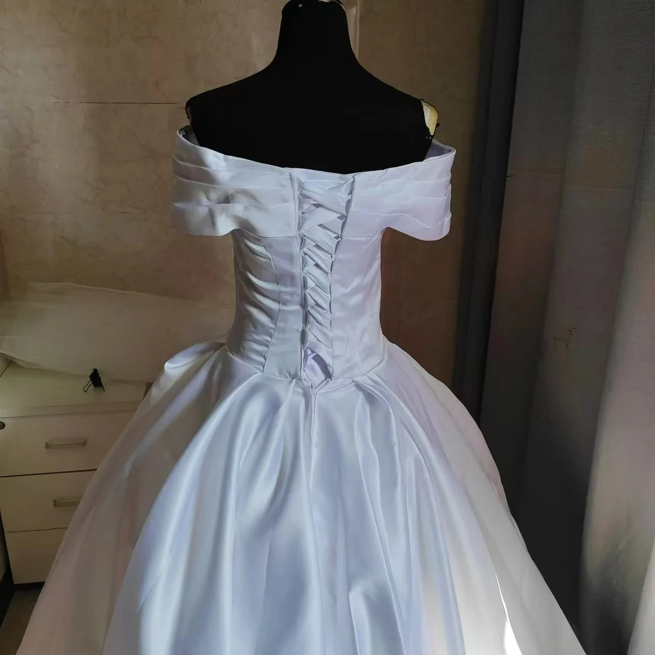 Y&m Robe De Mariage Lustrous Satin Ball Gown Wedding Dresses Vestido De Noivas Plus Size Bridal Custom Wedding Gowns