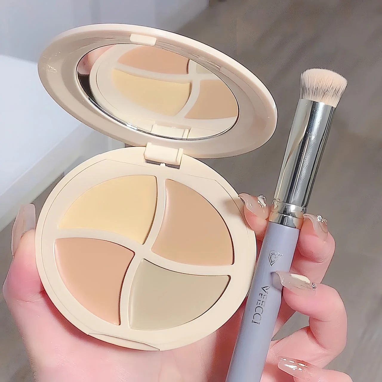 Paleta de corretivo de 4 cores, cobertura de longa duração, olheiras, acne, poros, creme, sombreamento, iluminador, hidratação, maquiagem facial, quadrinhos