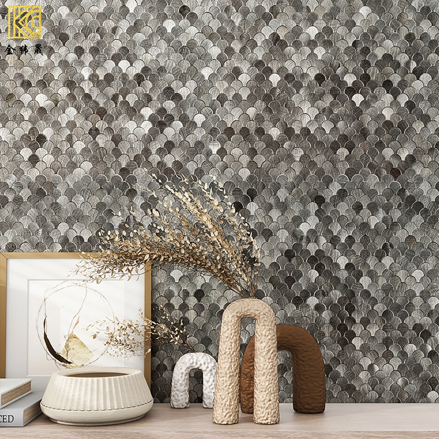 

Fan-shaped Self-adhesive Metal Mosaic Wall Sticker Fish Scale Tile Entrance Restaurant TV Background Wall 3D