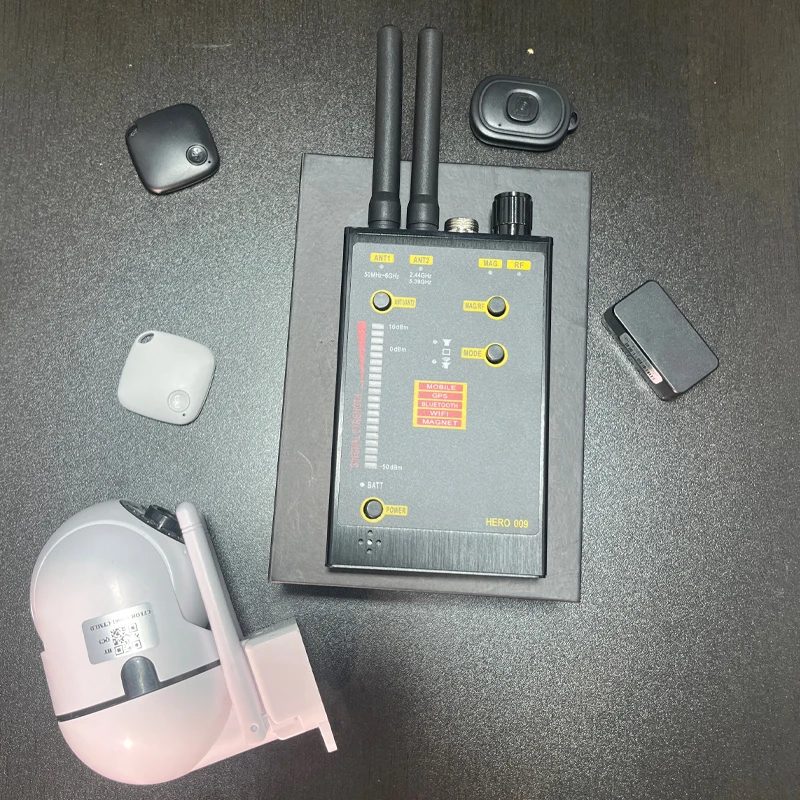 גלאי אותות RF דגם Hero 009 אנטנה כפולה, סורק נגד ריגול, איתור GPS, Wi-Fi ומצלמות