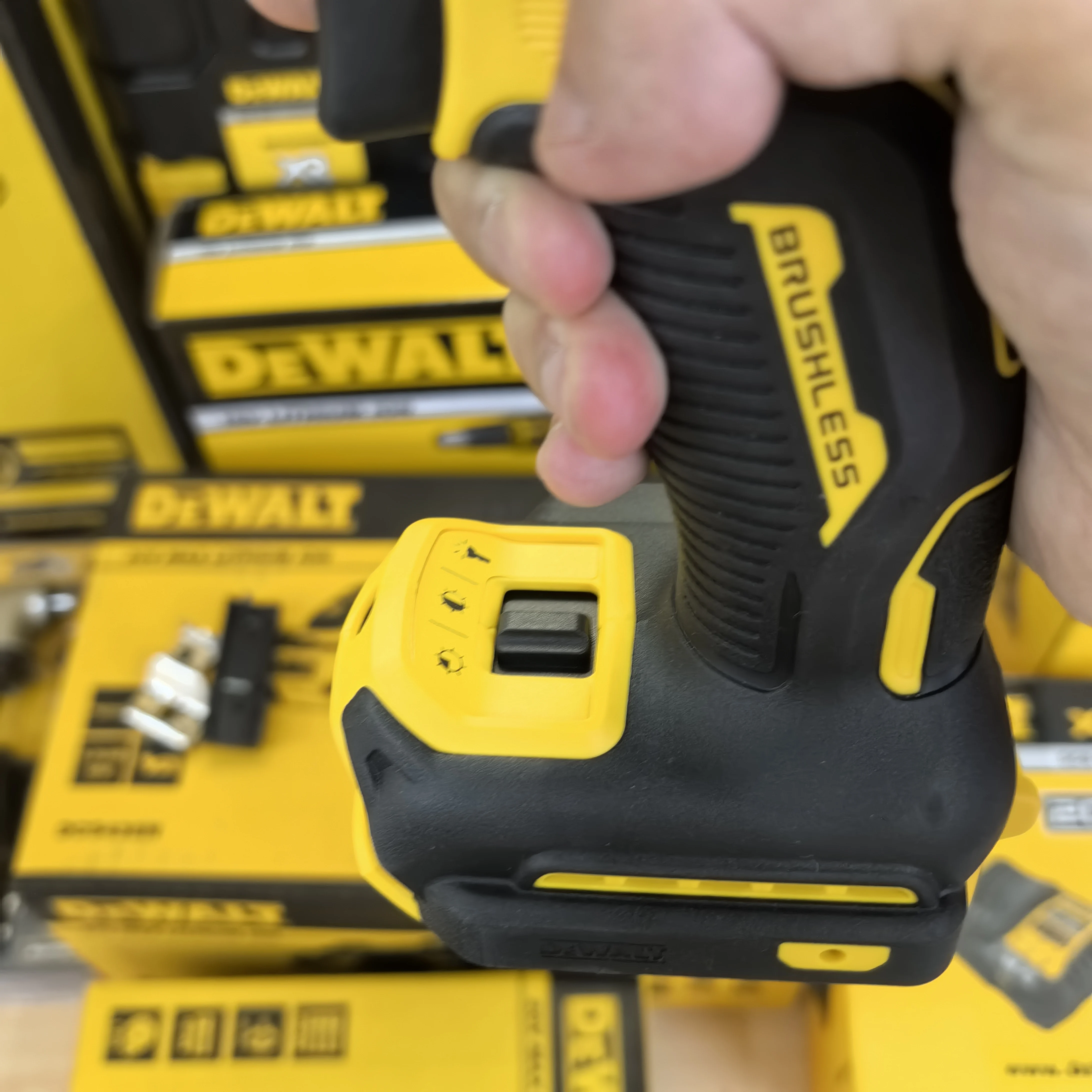 Imagem -06 - sem Fio Hammer Drill 20v Brushless Motor Power Tool Flexvolt Tecnologia Elétrica Impacto Broca Dewalt-dcd999 Profissional