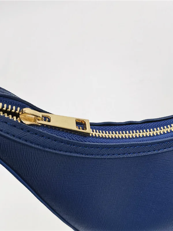 حقيبة مانجوسيكس بتصميم هلالي غير منتظم، حقيبة تحت الإبط بحزام واحد، تصميم فريد وعصري، حقيبة يد متوسطة الحجم من الجلد الصناعي #5