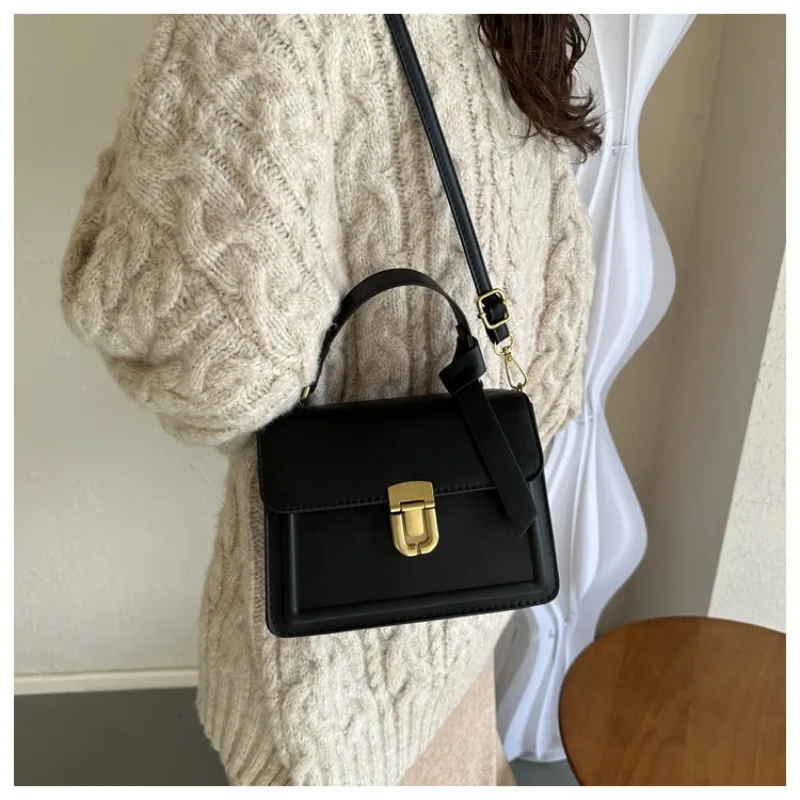 Retro Handbag New Simple Solid Color Small Square Crossbody Bag Joker Shoulder Bag Texture Messenger Luxury Brand Shoulder Bag