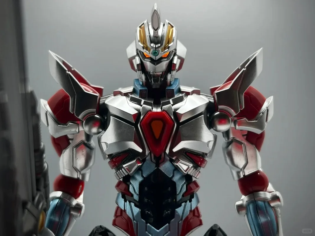 

Genuine Diaclone Gridman Electric Light Series 2 Cosmic Collaboration Complete Action Figure Decoration Model Toy Gifts