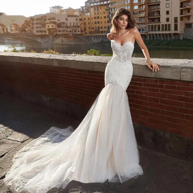 Vestido de noiva Sexy Liebsten liebsten Spitze Meerjungfrau Hochzeit Kleid Romantische Gericht Zug Appliques Backless Hochzeit Kleider