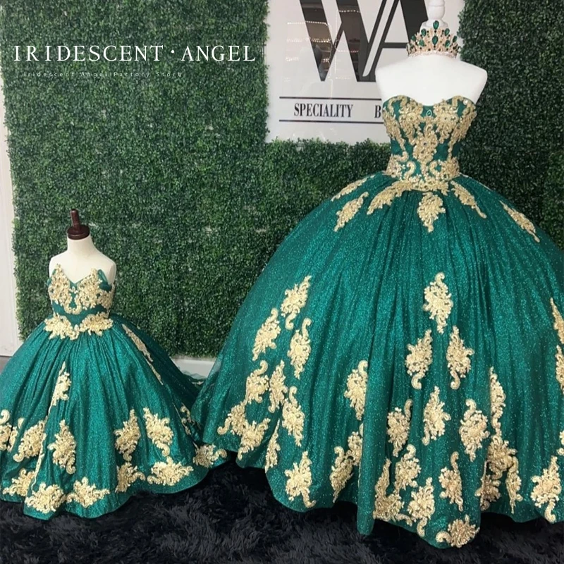 Iridescente Verde Ouro Apliques Vestido De Baile 15 Anos Vintage Quinceanera Vestidos Com Querida Lace Up Acrílico Princesa