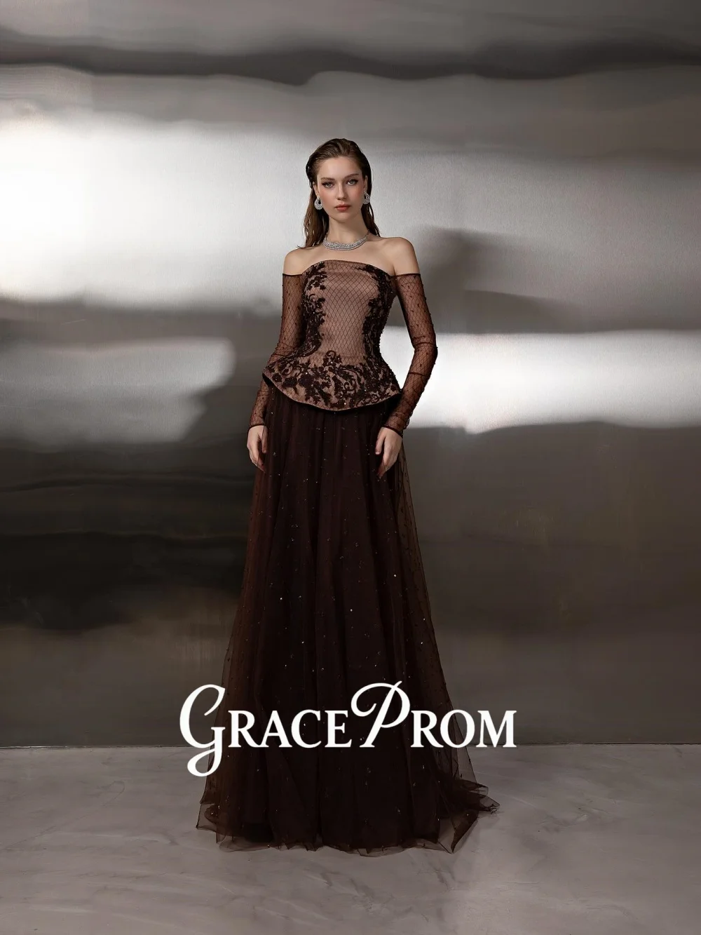 

GraceProm Strapless Evening Dress Exquisite Lace-Overlay Carpet Gown Glamorous Peplum Floor-Length Party Gown فساتين سه