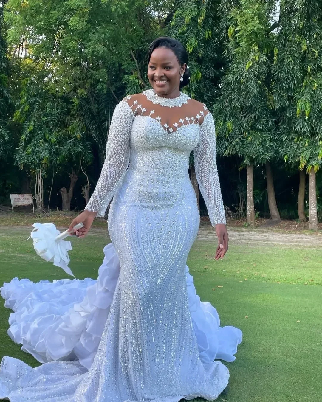 Customized White African Wedding Dress Bridal Gown For Bride Mermaid Wedding Gowns High Neck Long Sleeves Tiers Beaded Lace