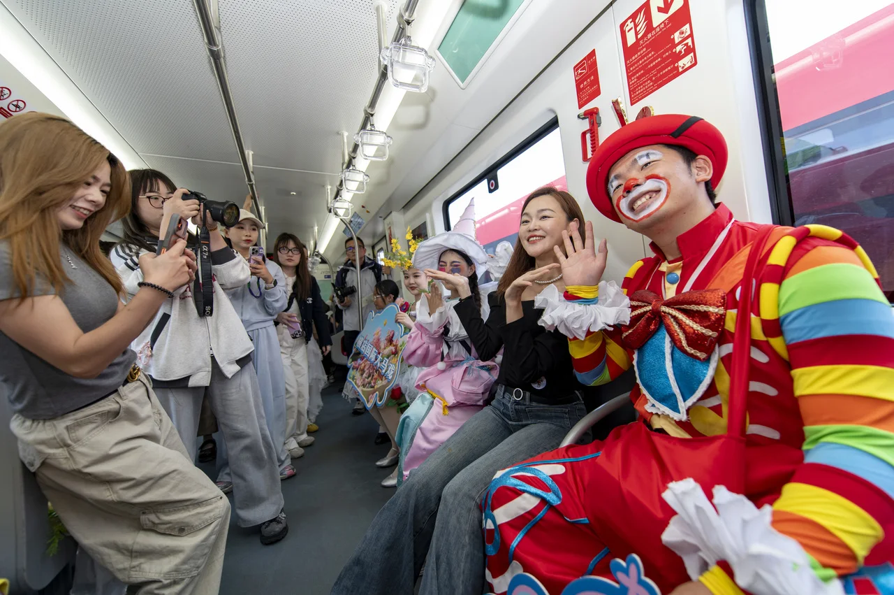 

Комплект: Бесщеточный двигатель 120А, ESC, пульт дистанционного управления, приемник, металлический рулевой механизм для радиоуправляемой машины Wltoys XKS 144001 1/14