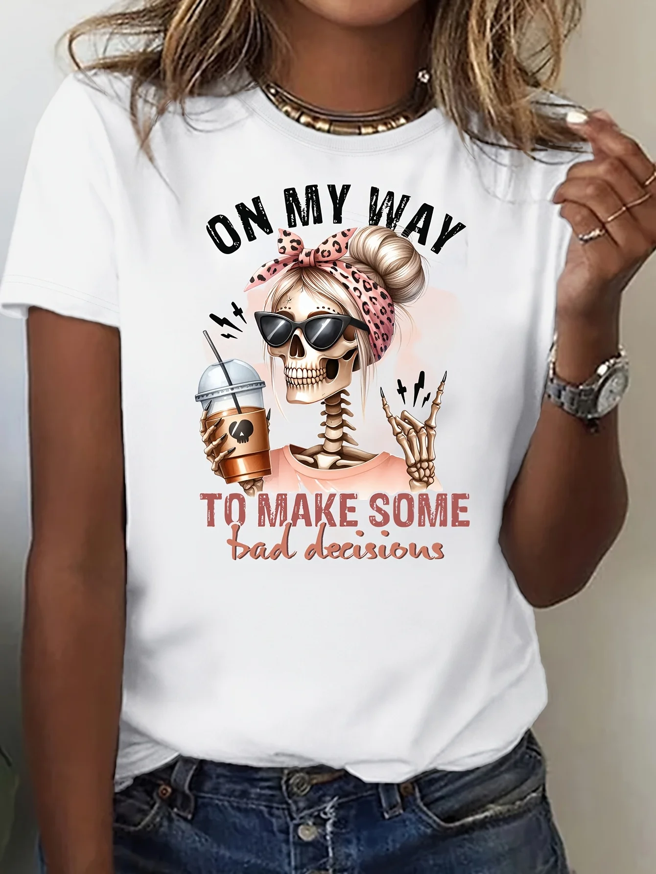 Grote maten om wat slechte beslissingen te maken Dames T-shirt met sarcastische grafische print en ronde hals – een leuke en comfortabele keuze 0XL-4XL
