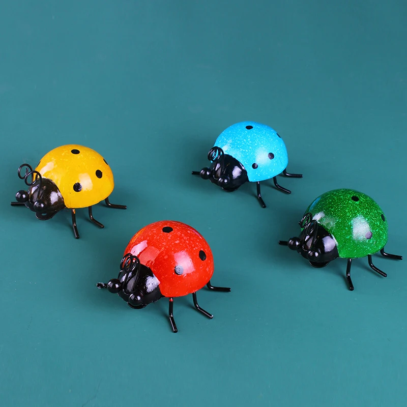 Mini Metal Ladybug Beetle Fence Hanger Wall Hanging Ornament Statue Outdoor Patio Garden Figurine Sculpture For Home Decor