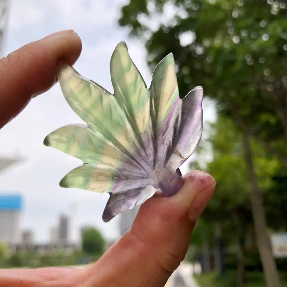2pcs Mixed Natural Crystal Maple Leaf Carving Gemstone Leaf Figurine Reiki Healing DIY Pendant Home Decoration Craft Gift