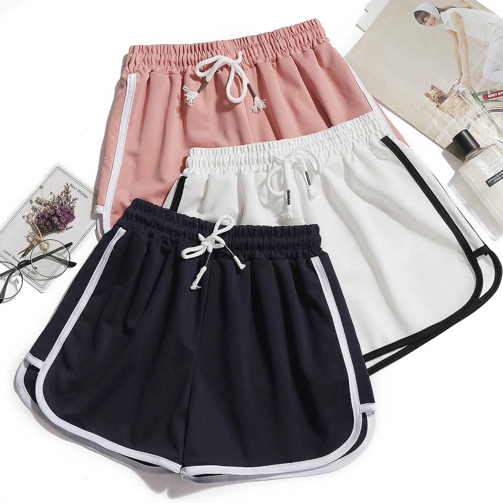 Korean of retro casual comfortable fabric elastic high waist women shorts